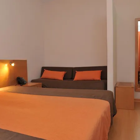 Hotell Inatel 3*