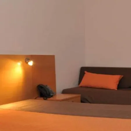 Hotell Inatel 3*